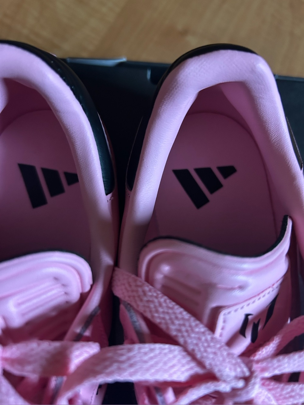 NIB Adidas Samba Messi Indoor Soccer Shoes Men’s 6 Women’s 8.5 Light Pink Black - Picture 6 of 9